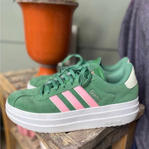 Adidas Women's Green and Pink Sneakers - Picture 4 of 7